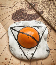 Load image into Gallery viewer, Deathly Hallows Oeuf - Wall Hanging
