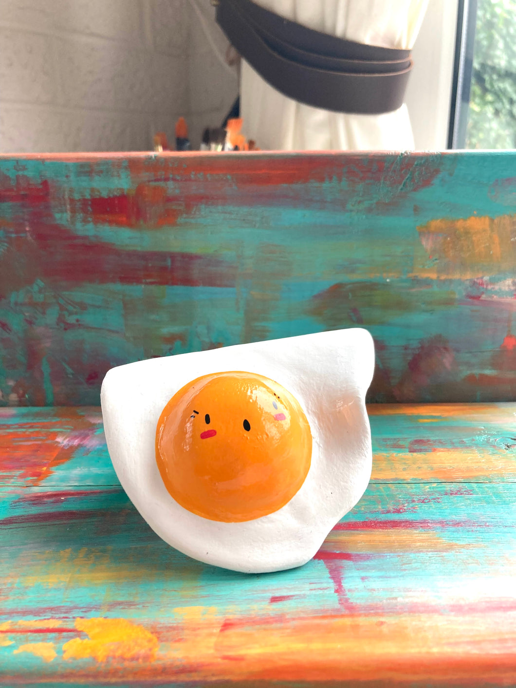 Small Smiley Drippy Egg